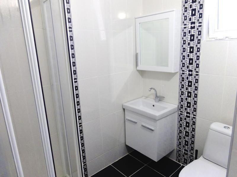 Avrasya Istanbul Hostel Buitenkant foto